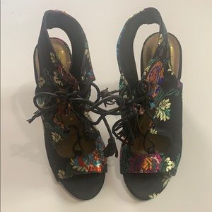 Charlotte Russe Asian Inspired shoes